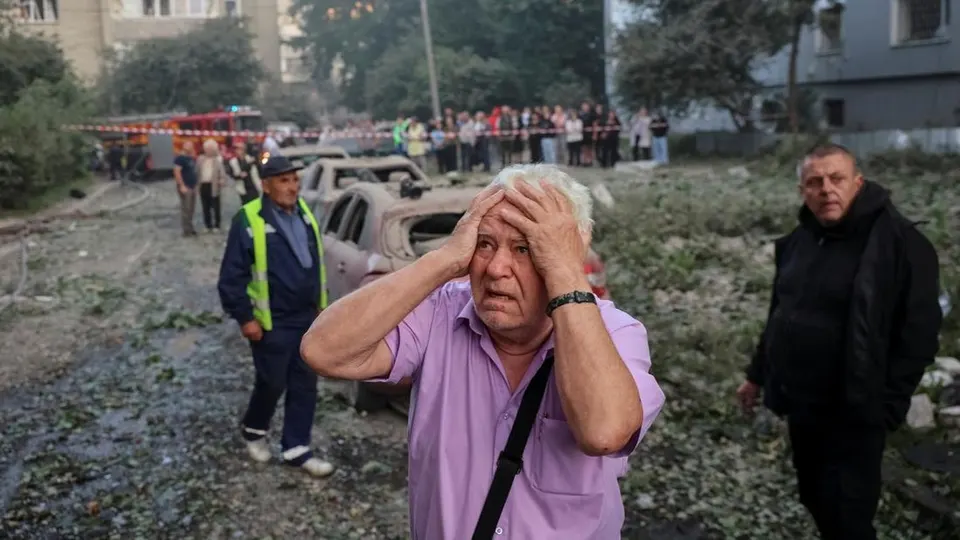 Bagaimana Otoritas Ukraina Menangani Dampak Serangan Rudal Rusia di Kyiv dan Lviv