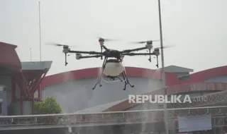 Pemanfaatan Teknologi Drone untuk Meningkatkan Efisiensi Pertanian di Indonesia