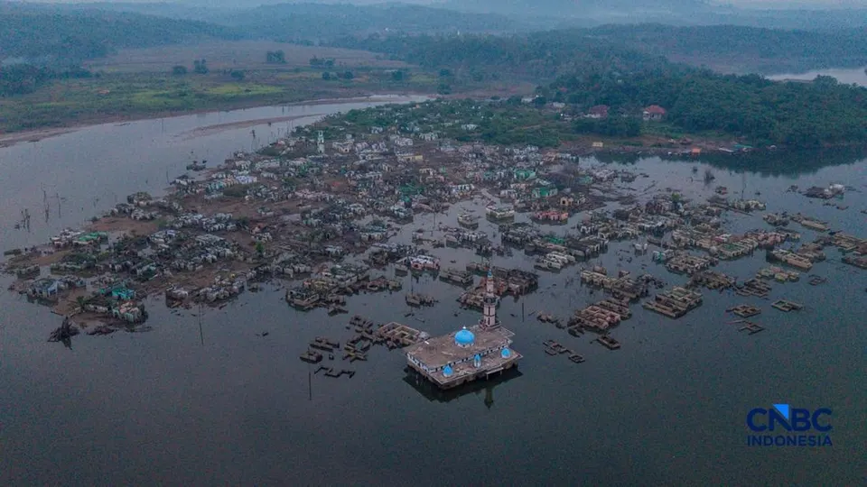 Air Bendungan Karian Menyusut Akibat Kemarau, Bekas Permukiman Warga Kembali Muncul ke Permukaan