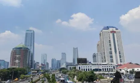 Prakiraan Cuaca DKI Jakarta Hari Sabtu, Daratan Cerah Berawan, Kepulauan Seribu Hujan Ringan