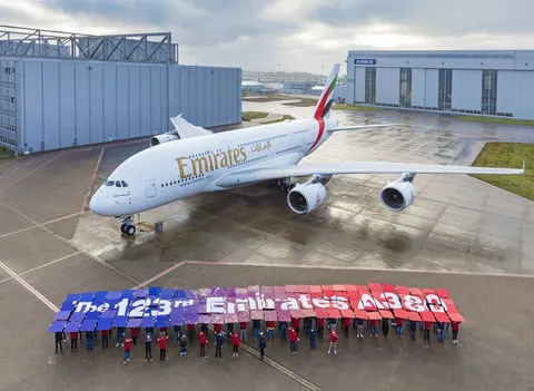 Kedatangan Pesawat Airbus A380-800 Emirates di Bandara Soekarno-Hatta