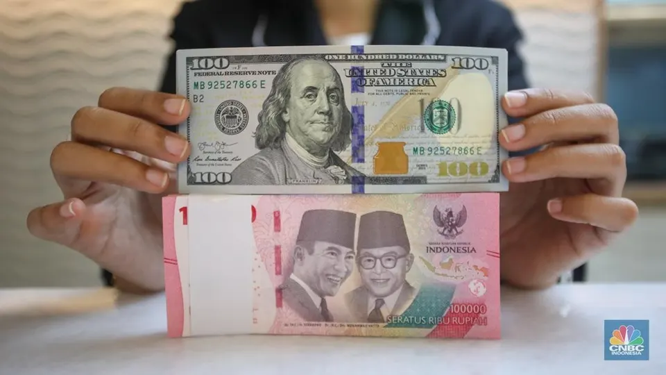 Pergerakan Nilai Tukar Rupiah Terhadap Dolar AS dan Transisi Kepemimpinan Bank Indonesia